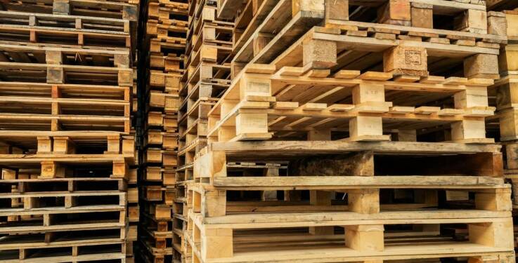 Jakie korzyści płyną z wyboru producenta palet jednorazowych dla Twojej firmy?