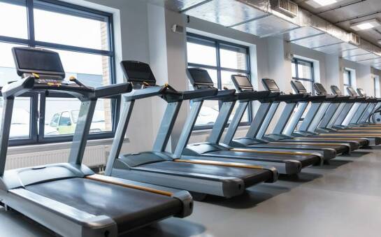 Jakie trendy w sprzęcie fitness będą dominować w nadchodzących latach?
