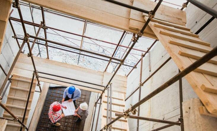 Wymogi prawne dotyczące budowy obiektów użyteczności publicznej: kluczowe informacje