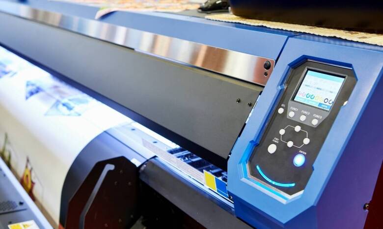 Dlaczego warto inwestować w banery reklamowe w Warszawie?