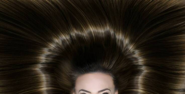 Naturalna szatynka – inspiracje i pomysły na stylizację włosów!