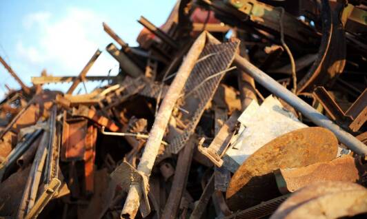 Co zrobić z uszkodzonymi częściami samochodowymi w skupie złomu Chorzów?