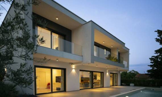 Wpływ systemów przesuwanych na estetykę budynków mieszkalnych