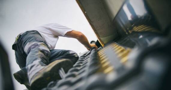 Jak dekarstwo wpływa na energooszczędność budynku?