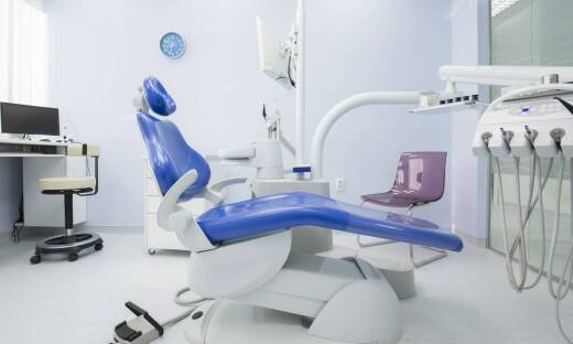 Leczenie zębów pod narkozą a dzieci – co należy wiedzieć?