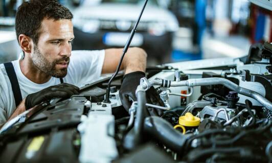 Dlaczego warto inwestować w usługi dobrego mechanika w Piastowie?