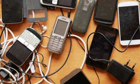 Akumulatory do systemów zasilania awaryjnego - na co zwrócić uwagę?