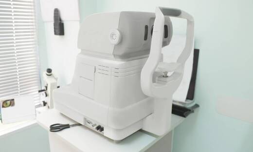 Tonometr w telemedycynie – jak nowe technologie zmieniają diagnostykę wzroku?