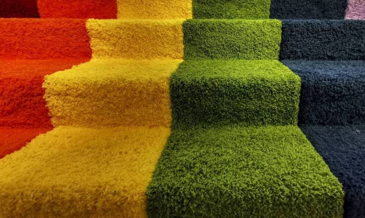 Wykładziny dywanowe z naturalnych włókien: ekologiczne rozwiązania dla Twojego wnętrza