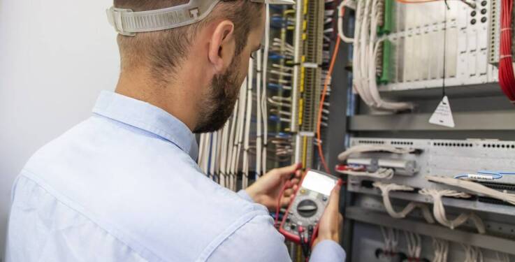 Pomiary elektryczne a modernizacja instalacji – co warto wiedzieć?