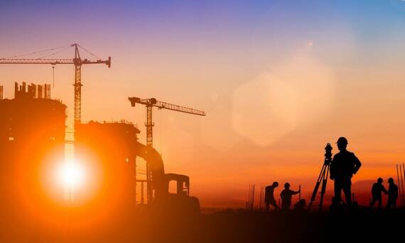 Jakie są zalety wynajmu dźwigów w regionie Sanoka?