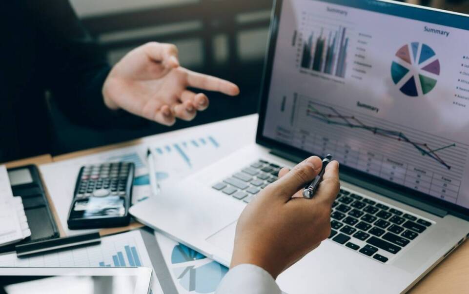 Jakie usługi doradcze są dostępne dla mikroprzedsiębiorstw we Wrocławiu Krzyki?