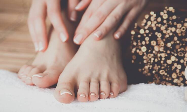 Najczęstsze problemy stóp i jak pedicure w Sosnowcu może pomóc?