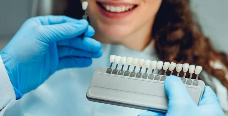 Jak dentysta w Łęczycy pomaga w leczeniu chorób dziąseł?