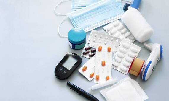 Opakowania farmaceutyczne a regulacje prawne: co każdy producent powinien wiedzieć?