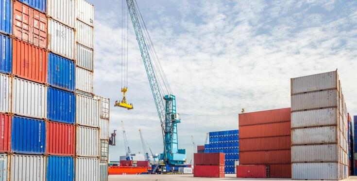 Kontenery handlowe jako alternatywa dla tradycyjnych lokali – porównanie zalet