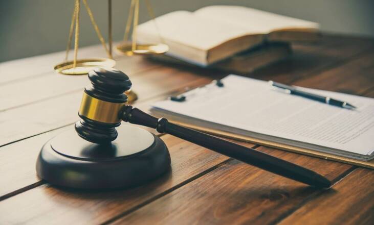 Jak radca prawny może wspierać proces windykacji na koszt dłużnika?