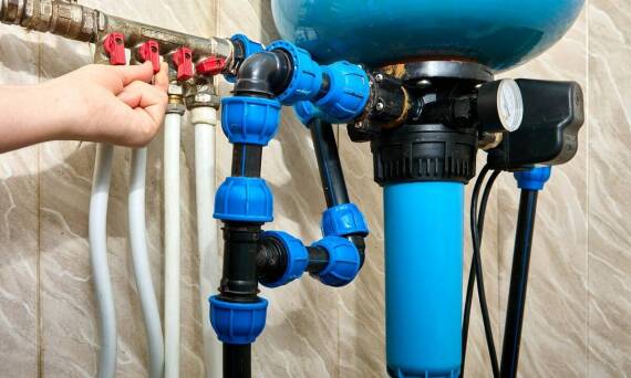 Jakie usługi hydrauliczne są niezbędne dla właścicieli mieszkań korzystających z Pogotowia Hydraulicznego?