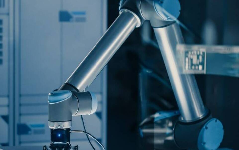 Wpływ automatyzacji procesów na jakość produkcji podzespołów elektronicznych