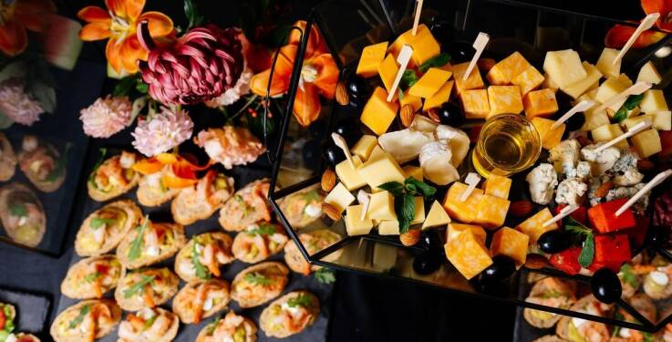 Catering Koszalin: Jak dostosować menu na różne pory roku?