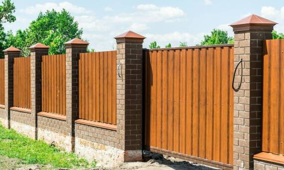 Zalety nowoczesnych ogrodzeń palisadowych w kontekście trwałości materiałów