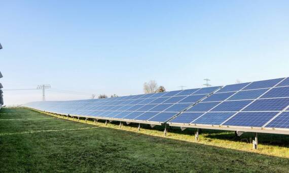 Kompleksowe doradztwo przy instalacjach fotowoltaicznych – dlaczego jest kluczowe?