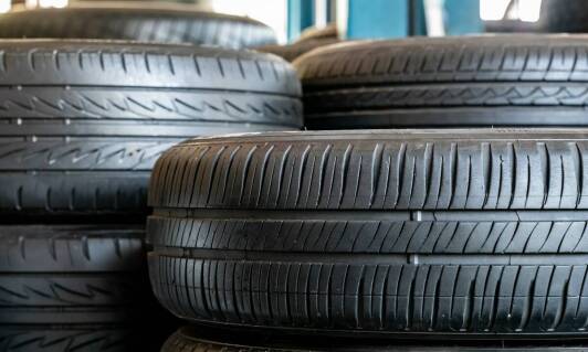Jakie są zalety przechowywania opon w naszej przechowalni?
