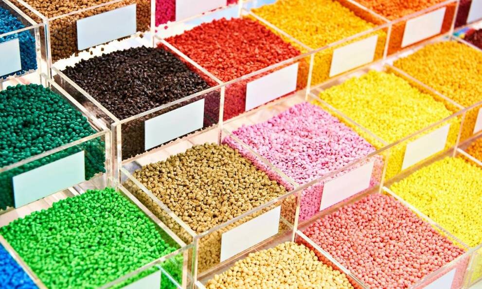 Zastosowanie pigmentów w produkcji materiałów izolacyjnych – korzyści i wyzwania