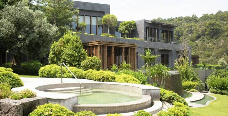 Wczasy po 50 – dlaczego warto wybrać naszą ofertę?