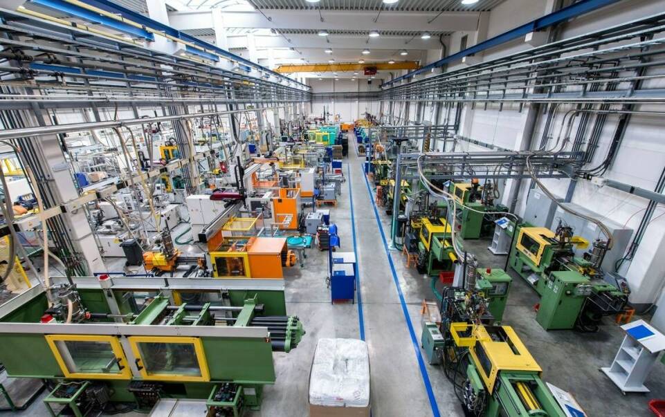 Automatyzacja produkcji wiązek elektrycznych w sektorze oświetlenia