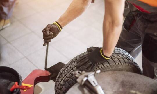 Profesjonalizm i szybkość działania mobilnego serwisu opon w Gliwicach