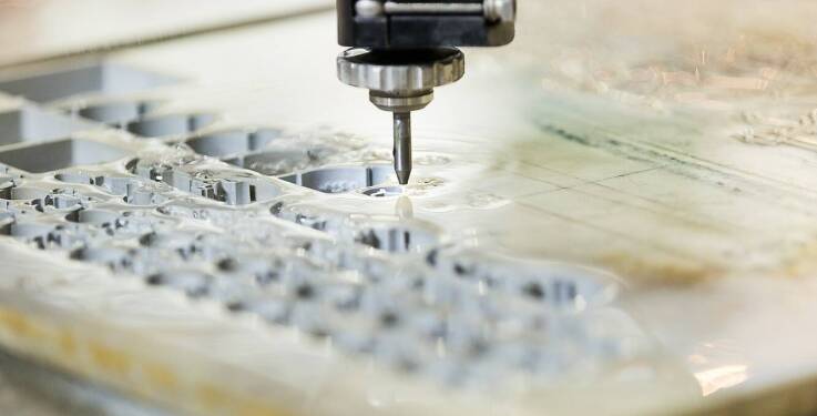 Frezy do tworzyw sztucznych a ich wpływ na trwałość maszyn CNC