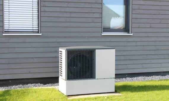 Jakie technologie wspierają efektywność energetyczną instalacji sanitarnych?