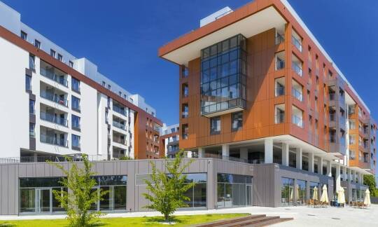 Wpływ zrównoważonego rozwoju na współczesne projekty architektoniczne