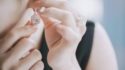 Biżuteria personalizowana – jak kamienie mogą podkreślić indywidualizm?
