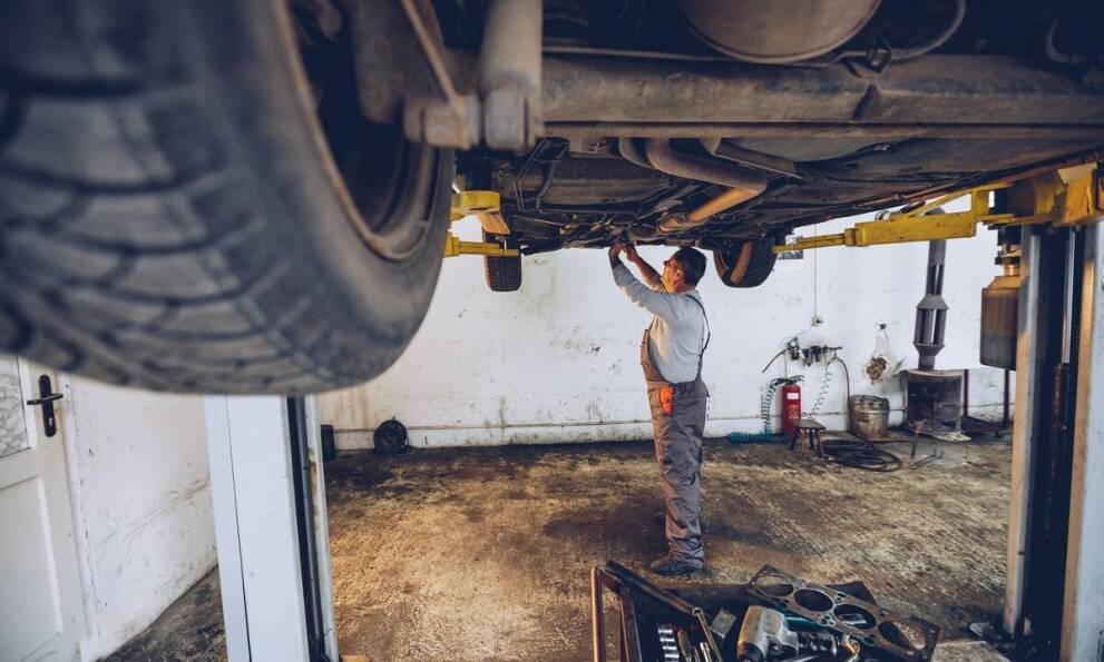 Dlaczego warto korzystać z usług mechanika z Kielc przed długą podróżą?