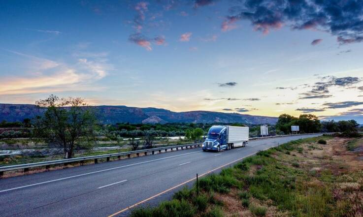 Jak aspock katalog może pomóc w modernizacji naczepy?