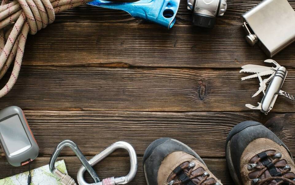 Sznurowadła trekkingowe – jakie cechy wpływają na ich trwałość podczas długich wypraw?