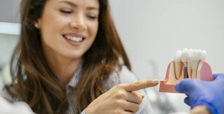 Usługi stomatologiczne dla seniorów - wizyty dentysty w domu
