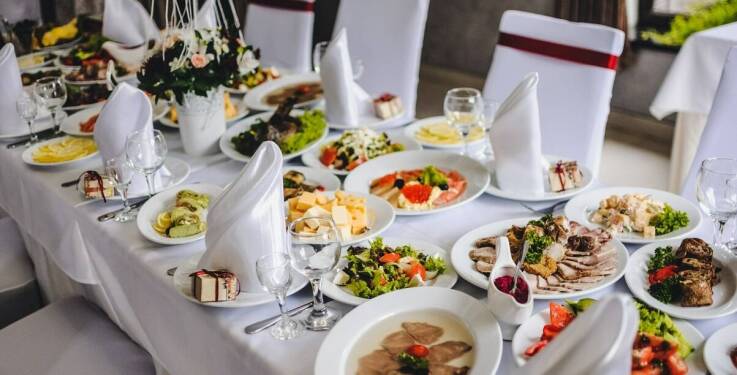Jak catering wpływa na sukces bankietów firmowych w Wrocławiu?