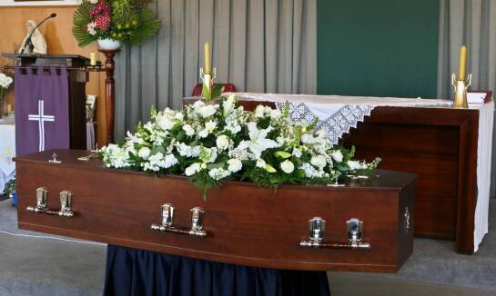 Jak dobrać wiązankę pogrzebową do charakteru ceremonii?