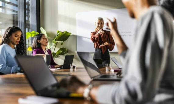 Efektywne zarządzanie finansami dzięki usługom biura rachunkowego