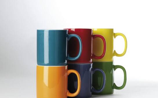 Jak zamówić kubki firmowe przez sklep internetowy?