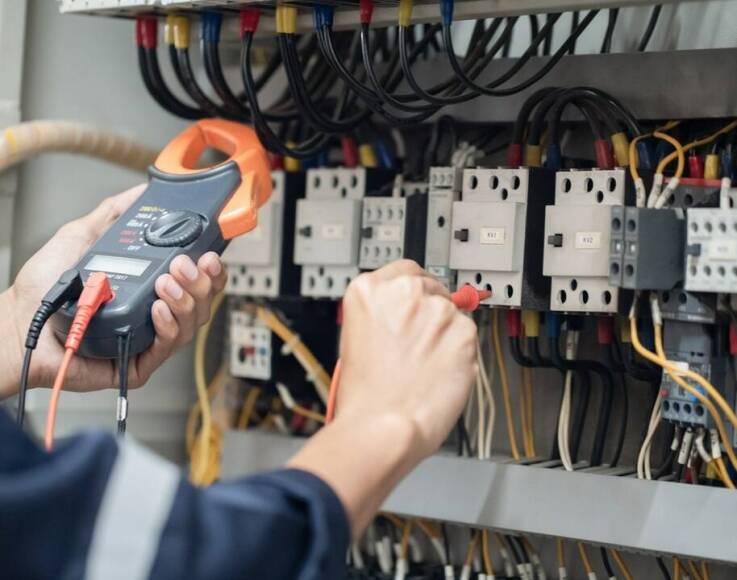 Nowoczesne metody pomiaru napięcia rażenia dotykowego w energetyce