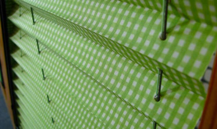 Jak plisy okienne mogą wpłynąć na nasłonecznienie pomieszczeń?