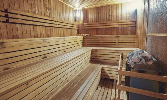 Ergonomiczne rozwiązania w saunach fińskich – komfort użytkowania