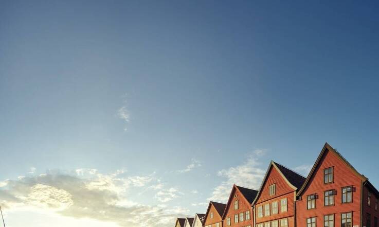 Jak skorzystać z oferty rejsów tematycznych koncentrujących się na przyrodzie?