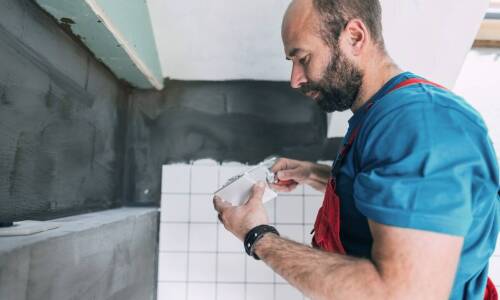 Jakie materiały wybieramy do remontu łazienek, aby zapewnić trwałość?