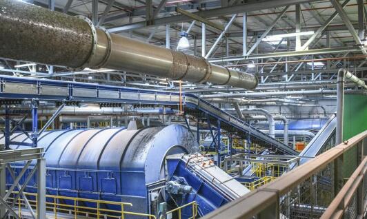 Porównanie prasokontenerów z innymi rodzajami kontenerów na odpady