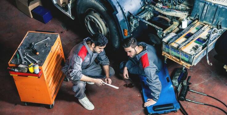 Jakie są najczęstsze awarie systemów hydraulicznych w ciężarówkach?